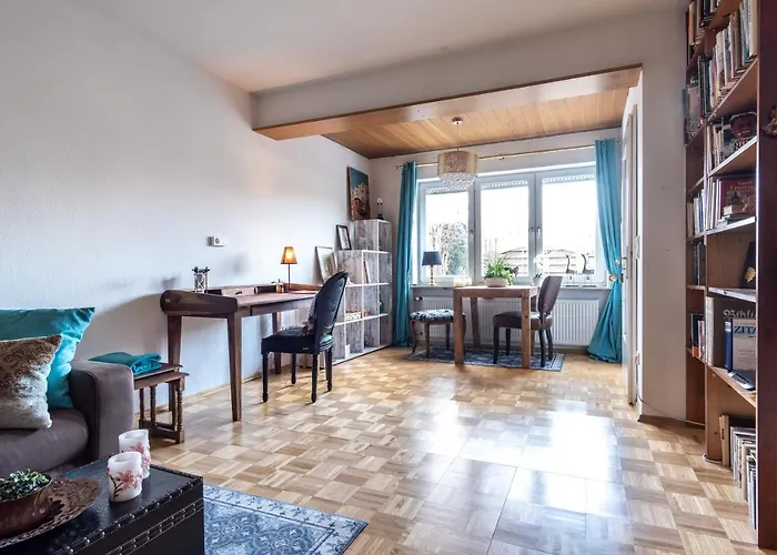 Cruwzo I With Balcony, Garden And Terrace בית נופש